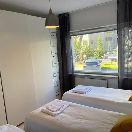 Apartman Kolmio Toeoeloen Rannassa Helsinki